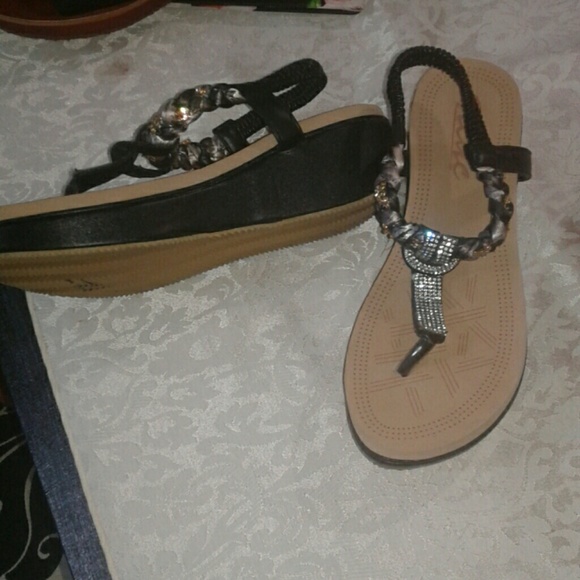 Sale today! Black rhinestone embellished sandals - Picture 2 of 4